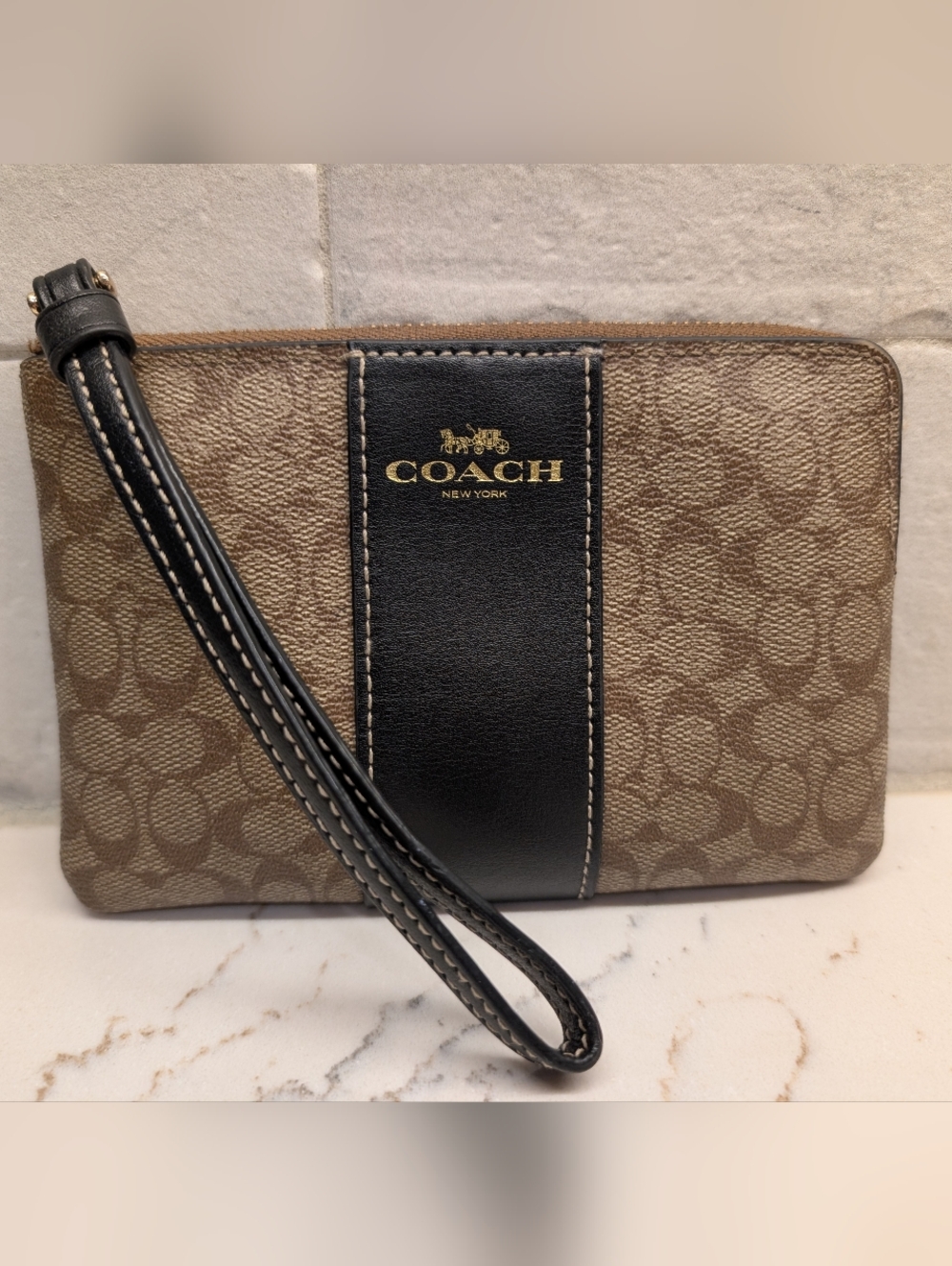 Coach Wristlet - EUC - Tan/Brown 6.24x4.25 Inches